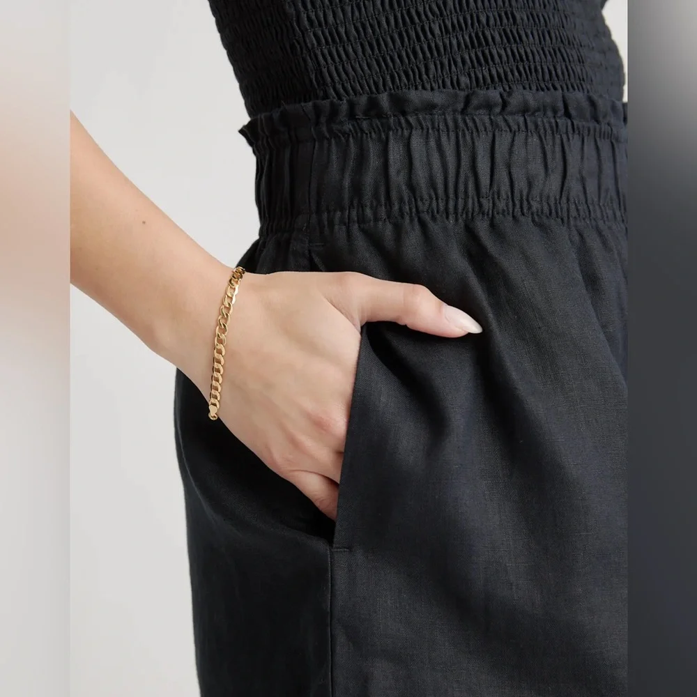 NWT Quince 100% European Linen High Waisted Shorts in Black, Size Small - Picture 3 of 10